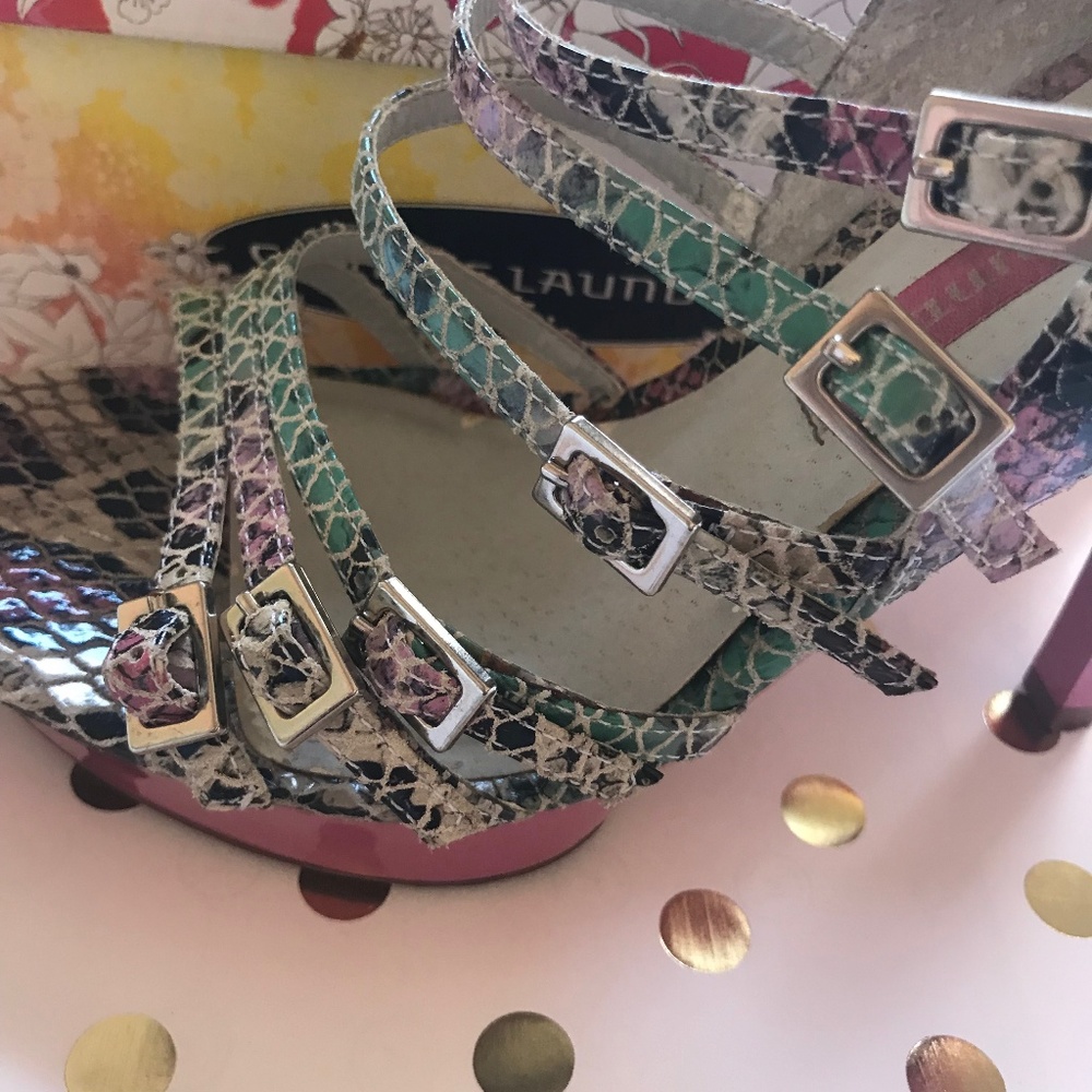 CHINESE LAUNDRY MULTI-COLORED ASHANTI HEELS - Picture 5 of 8